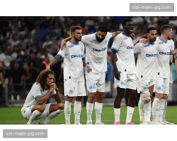 战术演变观察：三中卫阵型在法甲的复兴与应对其翼卫-中卫结合部空档的策略